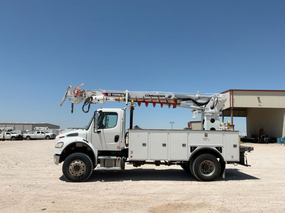2019 Freightliner M2106 4x4 Terex C4047 Digger Derrick