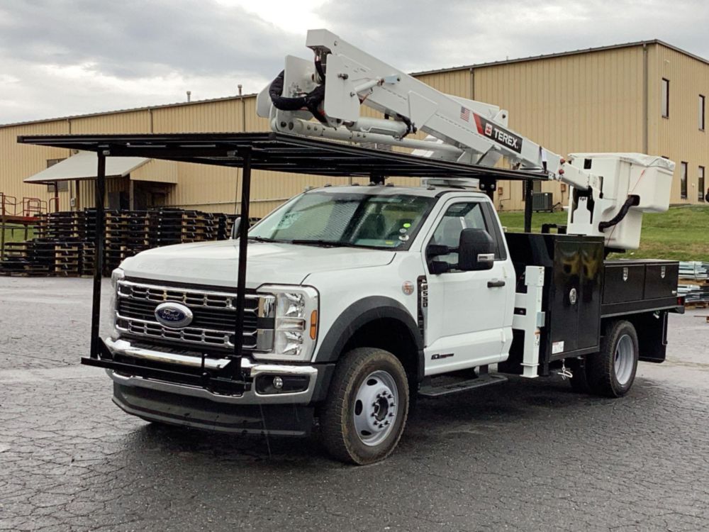 2026 Ford F550 4x4 Terex Utilities LT40-RM Bucket Truck