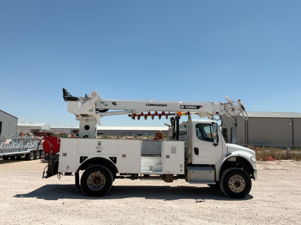 2019 Freightliner M2106 4x4 Terex C4047 Digger Derrick