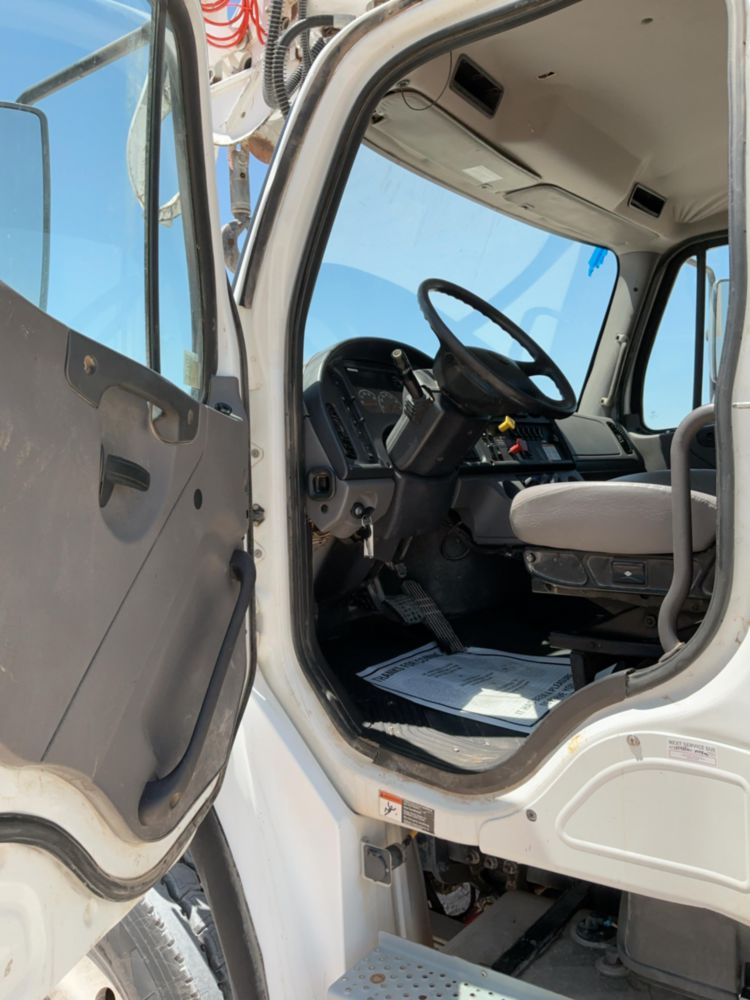 2019 Freightliner M2106 4x4 Terex C4047 Digger Derrick