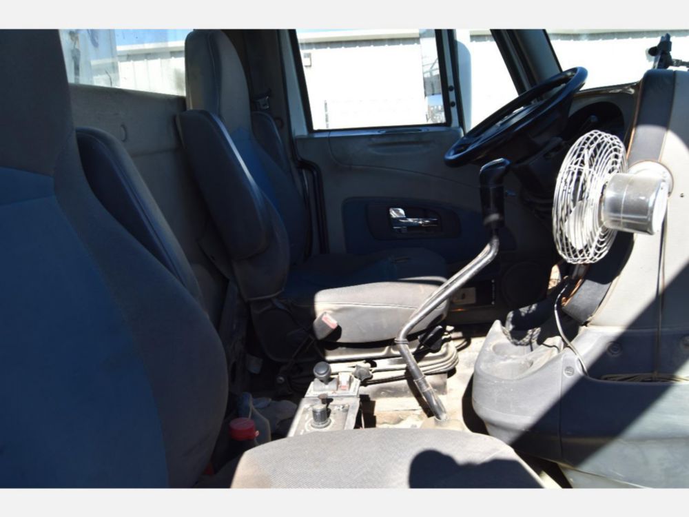 2010 Int'l Prostar Tri-Axle Dump Truck