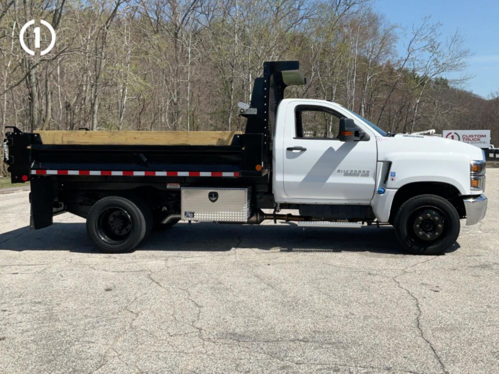 2023 Chevrolet 6500 4x2 11' IMP Dump Truck