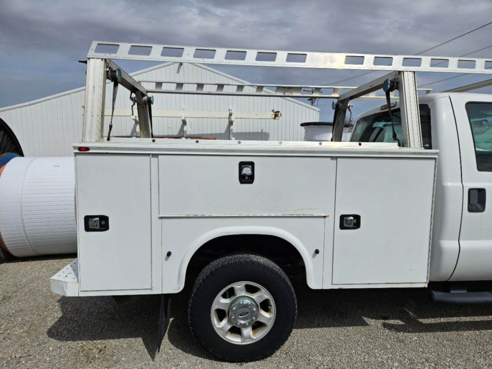2015 Ford F350 4x4 Knapheide Service Body
