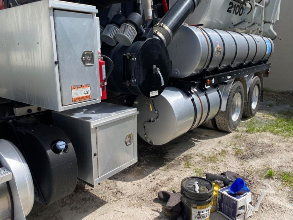 2023 Kenworth T-880 Vactor 2115P-16 Sewer Cleaner Hydro Excavator