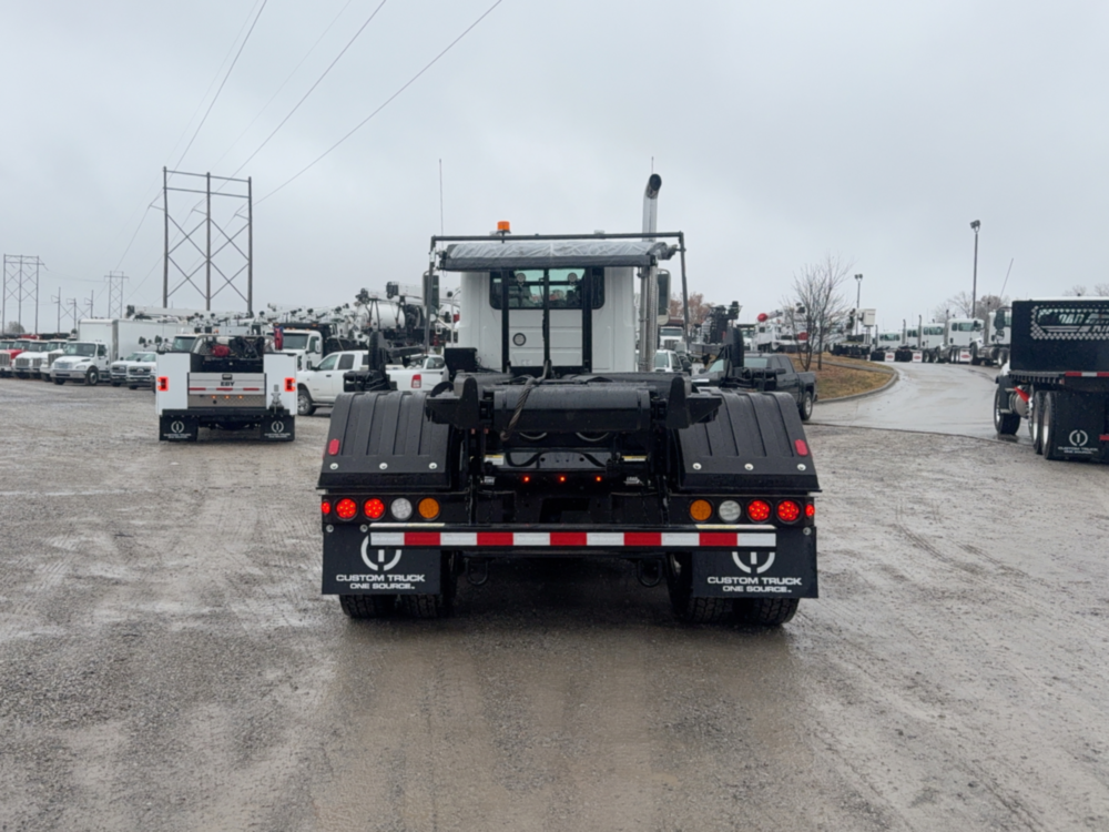 2026 Mack GR64BR 8x4 Galbreath U75-OR-174 Roll-Off Truck