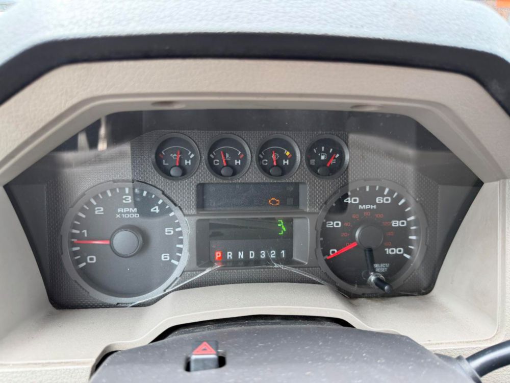 2009 Ford Crew Cab F-550 Box Truck