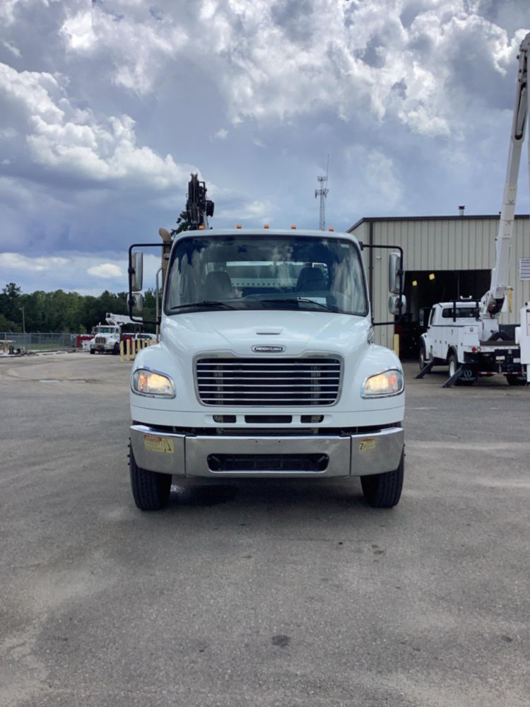 2013 Freightliner M2106 4x2 IMT DOM2S3 Service Truck With Crane