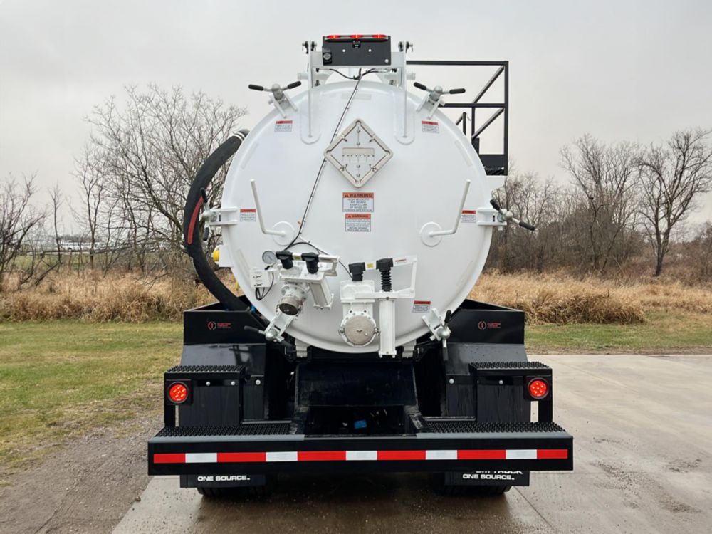 2025 Peterbilt 548 6x4 Stainless Steel DOT 870 Liquid Vac Truck