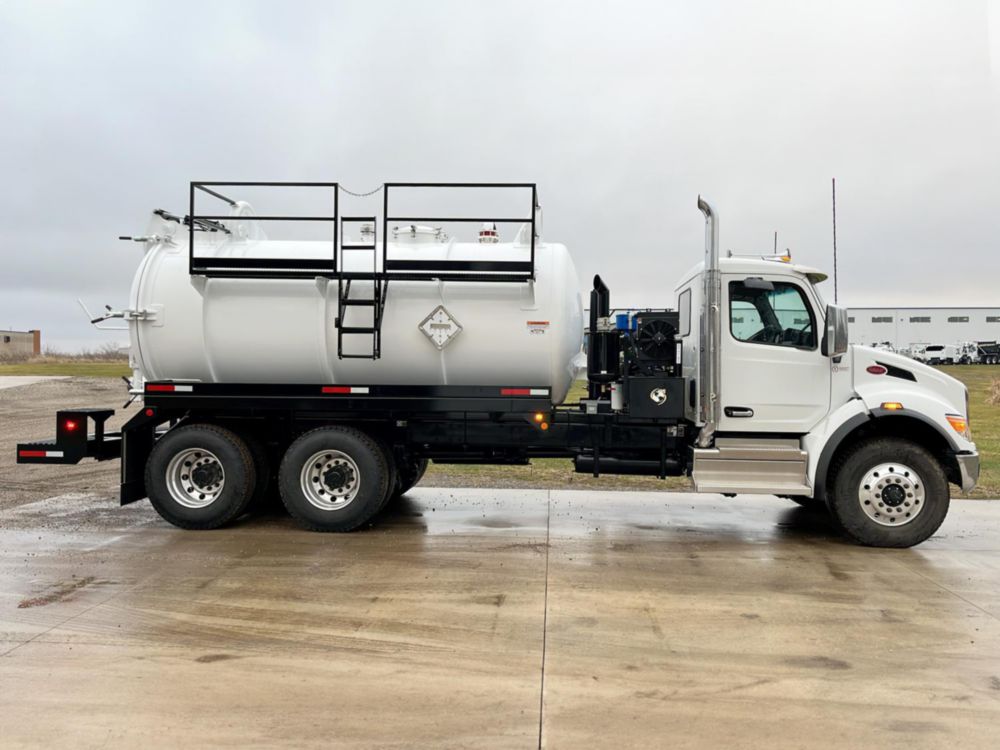 2025 Peterbilt 548 6x4 Stainless Steel DOT 870 Liquid Vac Truck