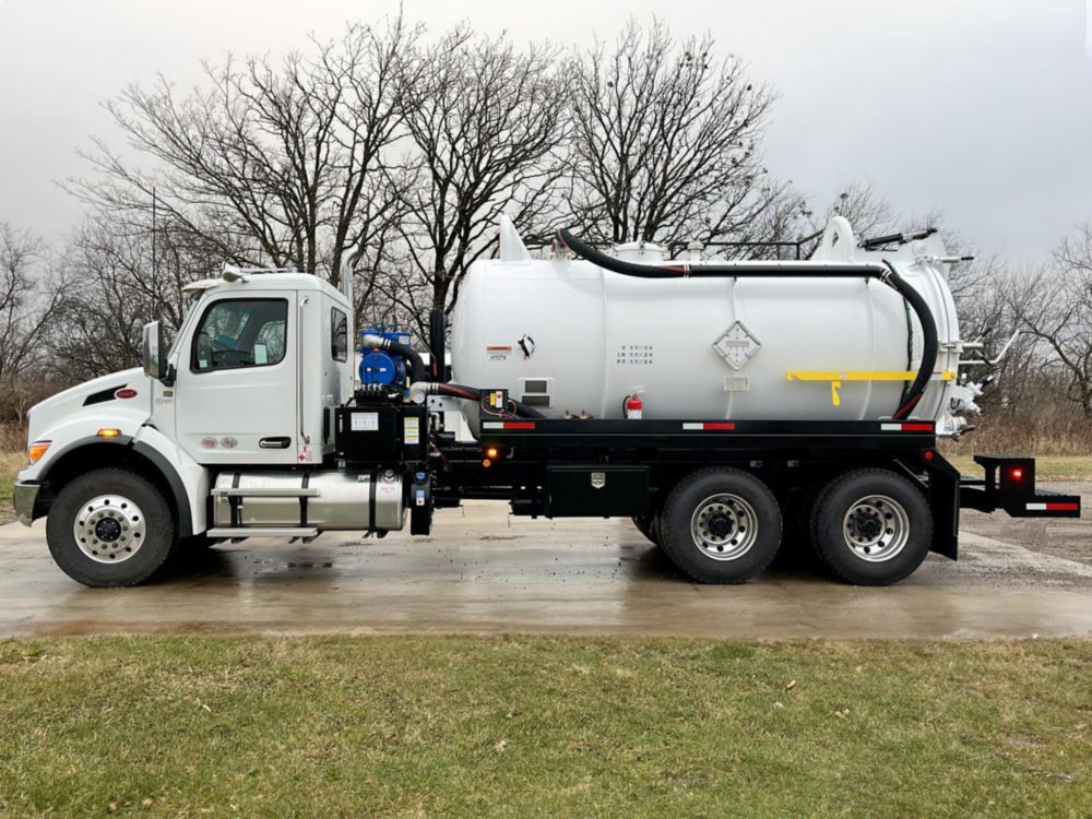 2025 Peterbilt 548 6x4 Stainless Steel DOT 870 Liquid Vac Truck