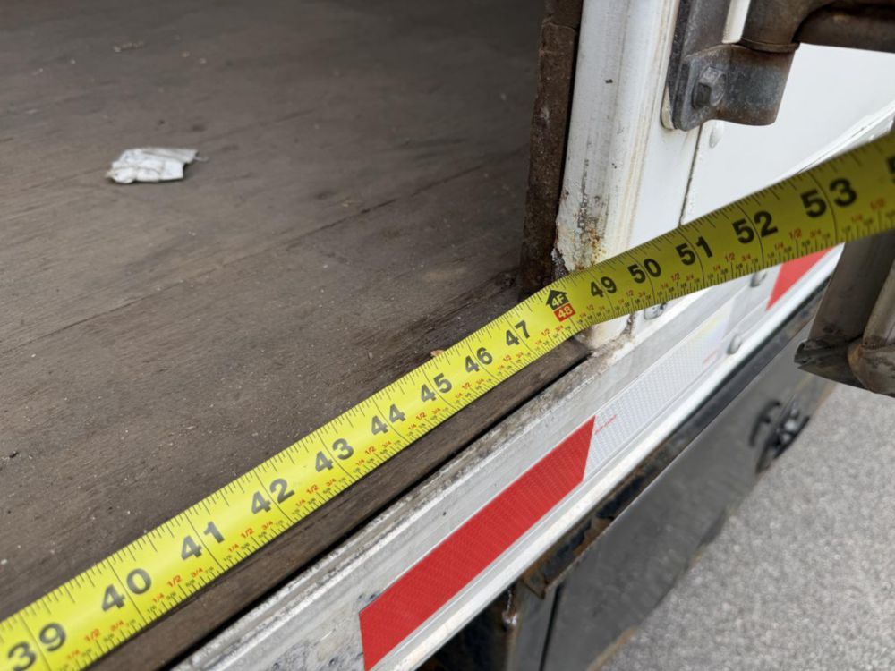 2009 Ford Crew Cab F-550 Box Truck