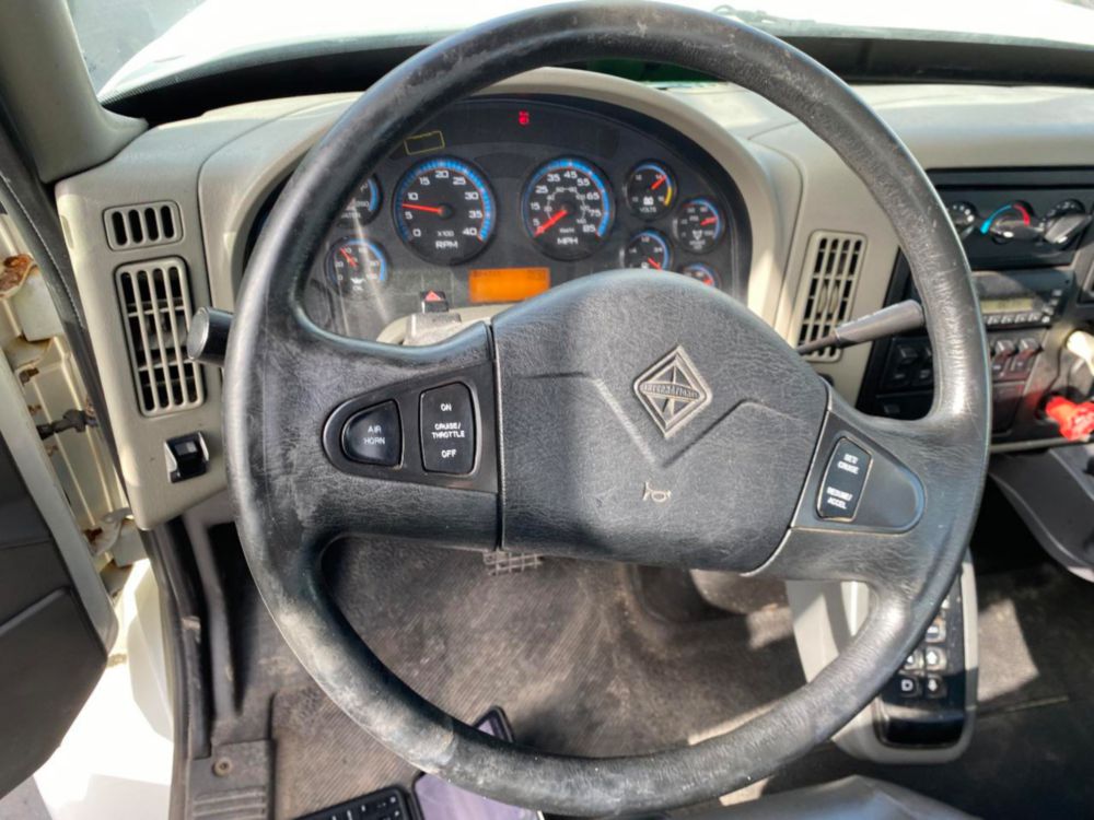 2011 Int'l 4300 Terex Commander 4047 Digger Derrick Truck