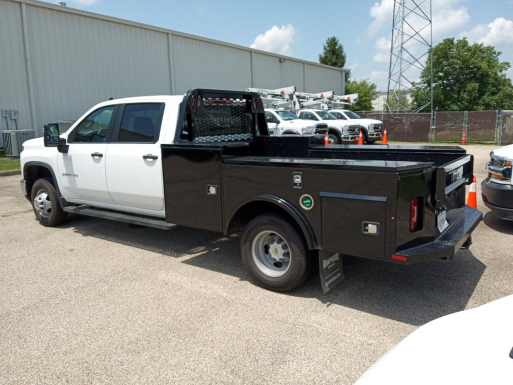2024 Chevrolet Silverado Crew Cab 3500HD Flatbed Truck