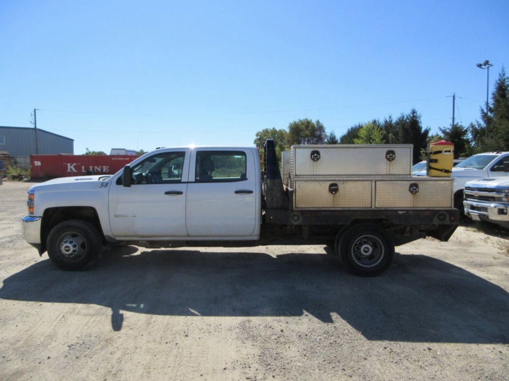 2019 Chevrolet Silverado 2500 4x4 Diesel Flat Bed Truck