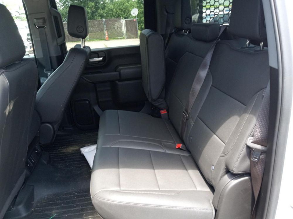 2024 Chevrolet Silverado Crew Cab 3500HD Flatbed Truck
