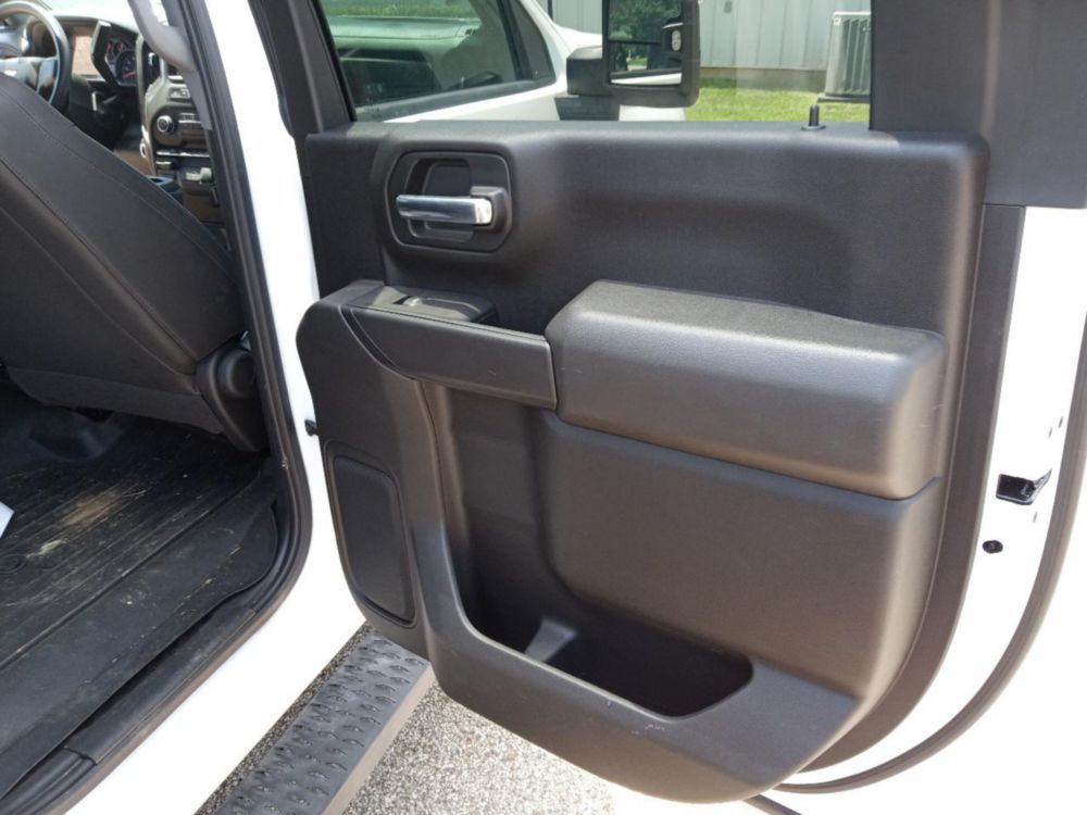 2024 Chevrolet Silverado Crew Cab 3500HD Flatbed Truck