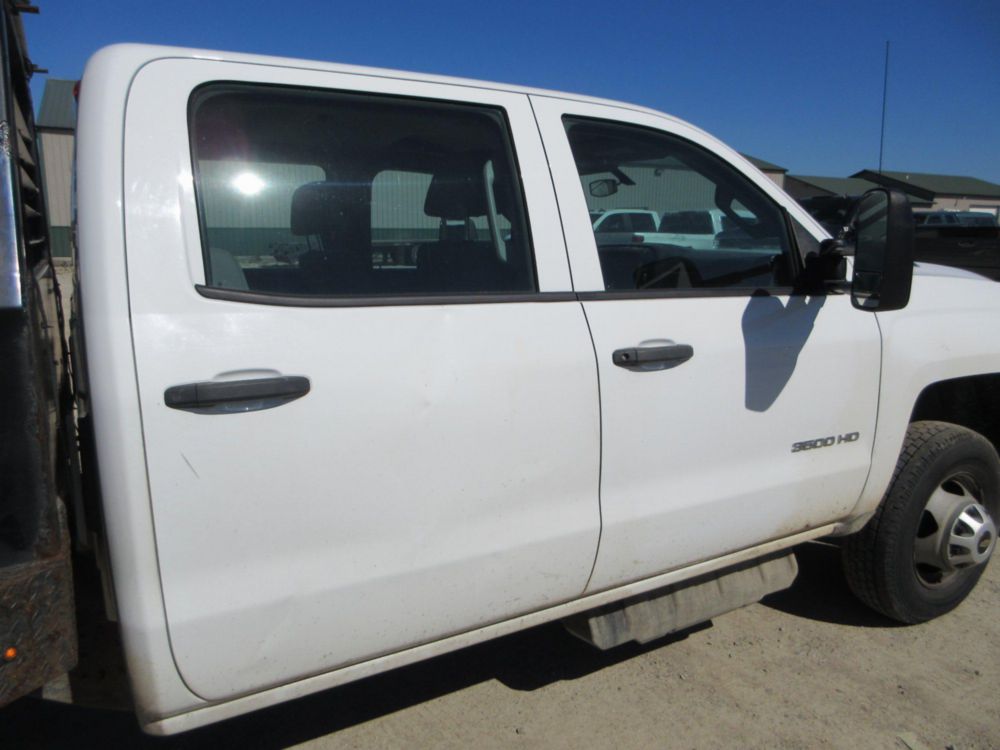 2019 Chevrolet Silverado 2500 4x4 Diesel Flat Bed Truck