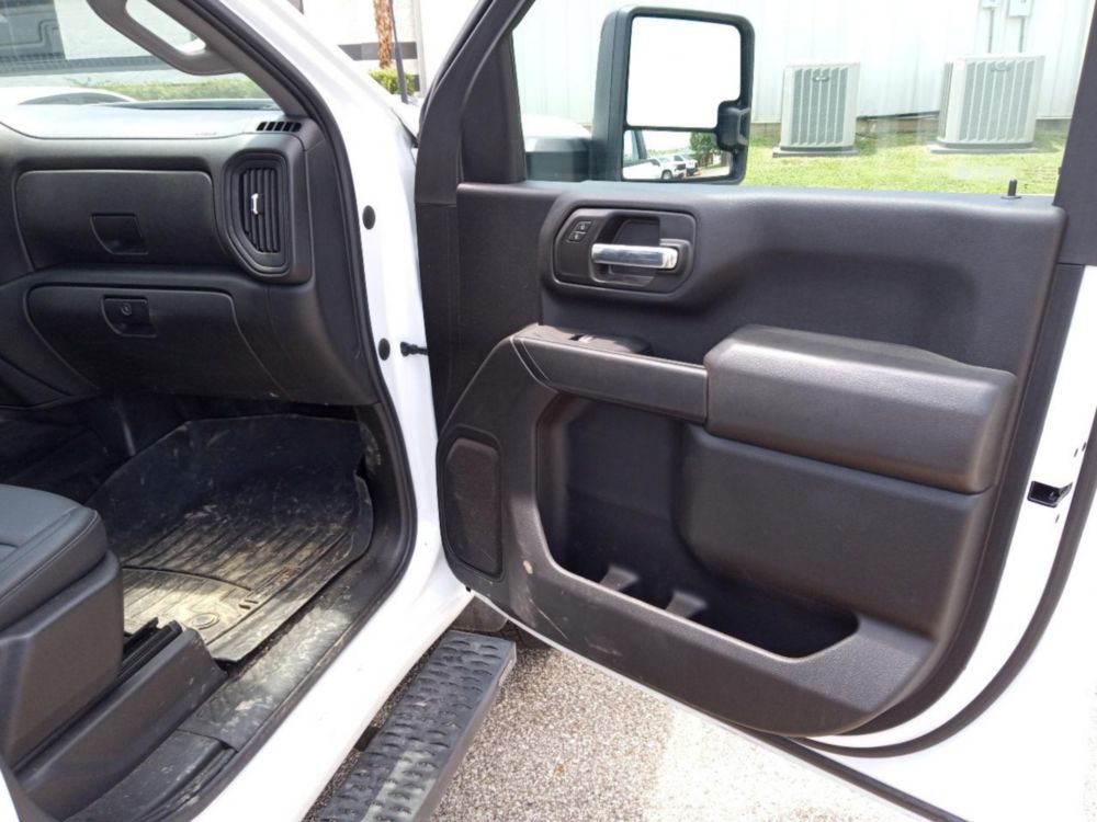 2024 Chevrolet Silverado Crew Cab 3500HD Flatbed Truck