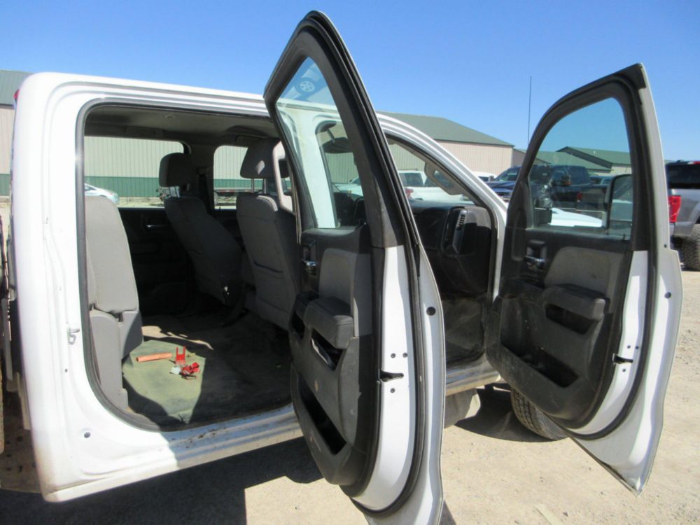 2019 Chevrolet Silverado 2500 4x4 Diesel Flat Bed Truck