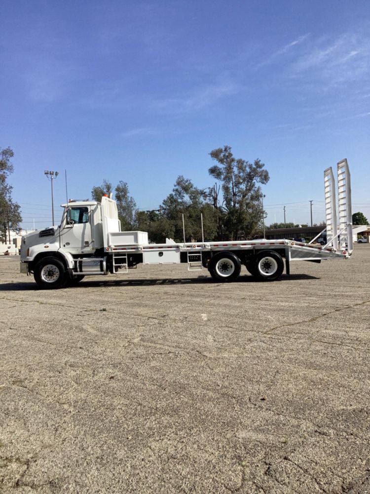 2018 Western Star 4700SB 6x4 Equipment Hauler