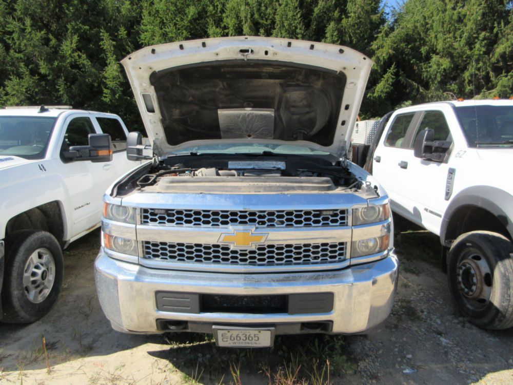 2019 Chevrolet Silverado 2500 4x4 Diesel Flat Bed Truck