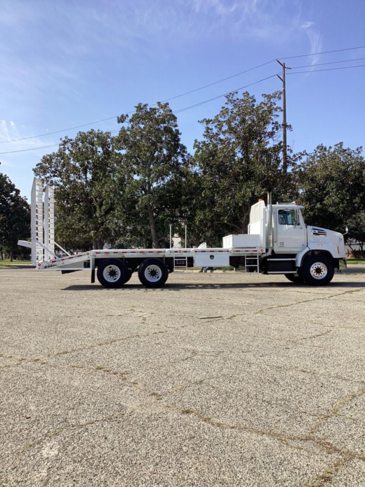 2018 Western Star 4700SB 6x4 Equipment Hauler