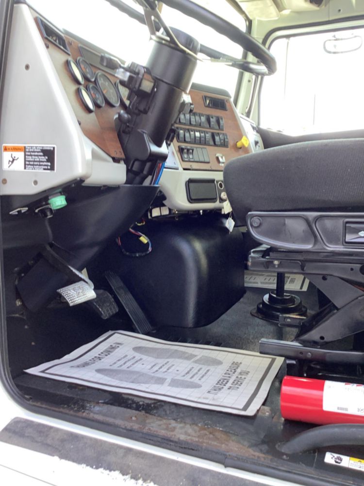 2018 Western Star 4700SB 6x4 Equipment Hauler