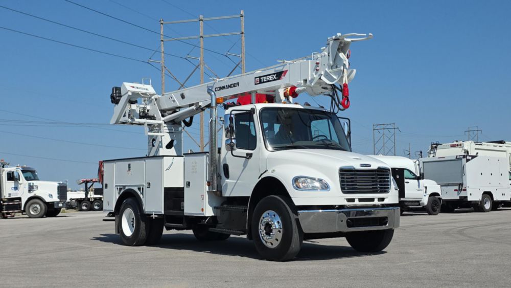 2019 Freightliner M2106 4x2 Terex C4047 Digger Derrick