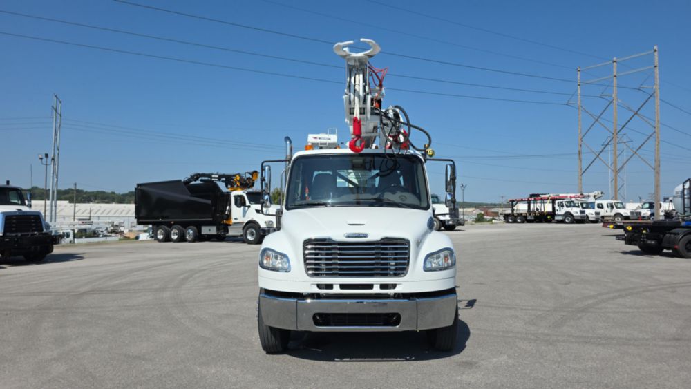 2019 Freightliner M2106 4x2 Terex C4047 Digger Derrick