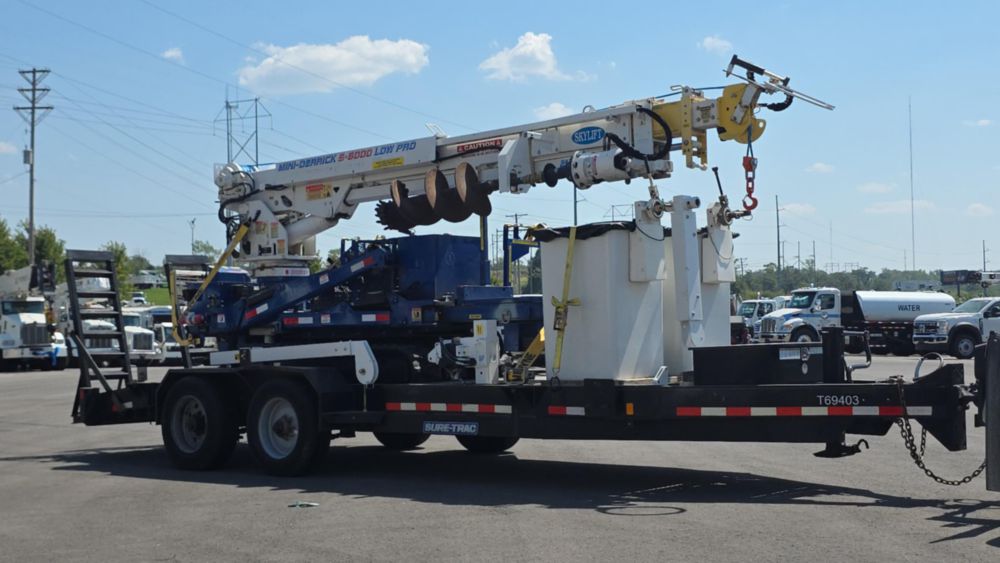 2019 Skylift 2573-MDS6000-LP Backyard Mini Digger