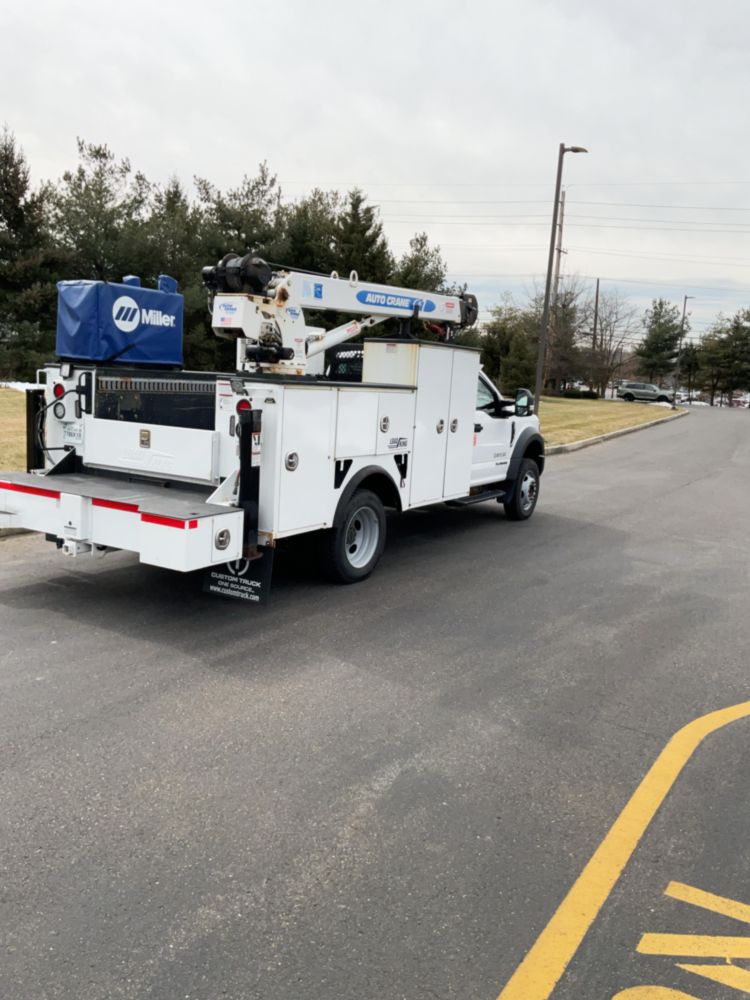 2018 Ford F-550 4x4 Load King Voyager I Service Truck W/Crane