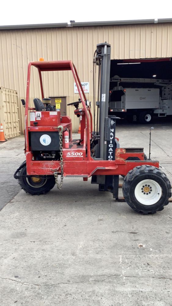 2017 Navigator RT-5500 Forklift