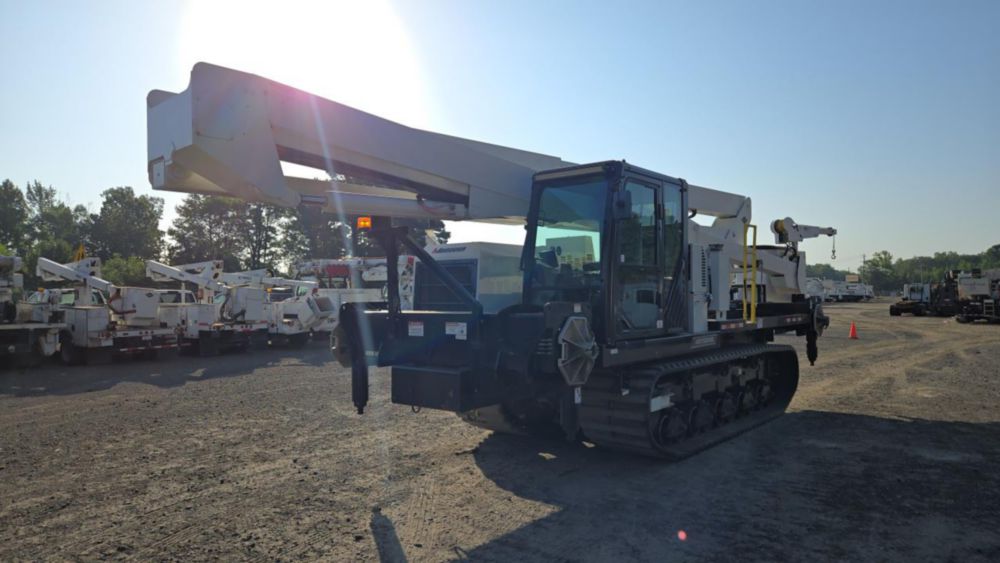 2019 Morooka MST2500VDL Versalift VST-9000-MHI Track Bucket