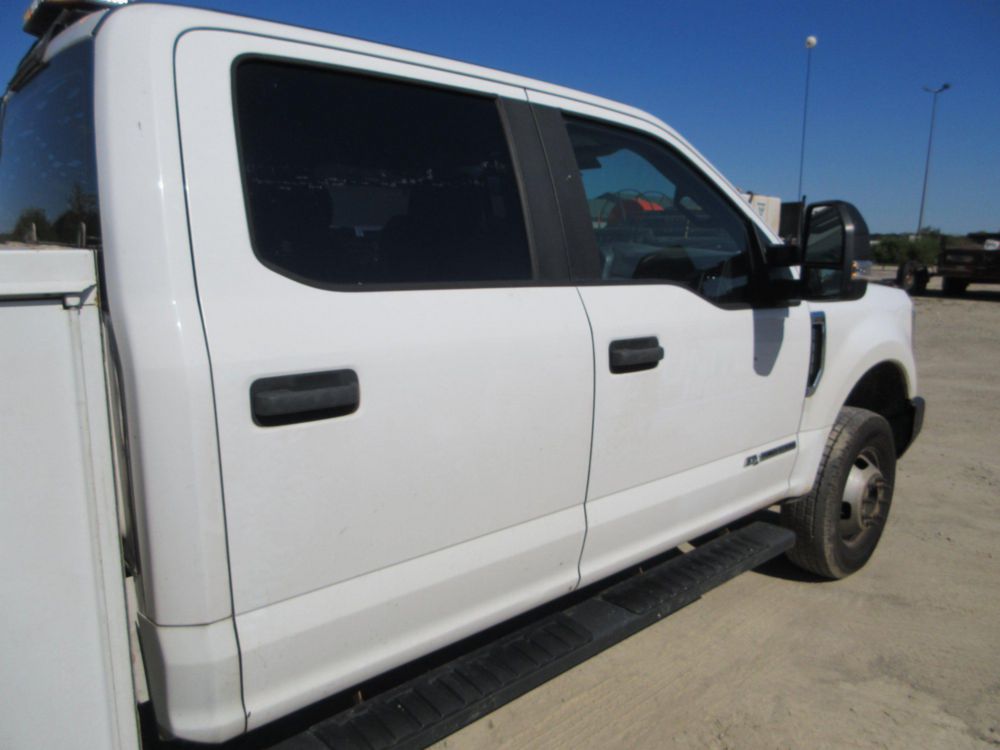 2019 Ford F-350 4x4 Crew Cab Service Truck