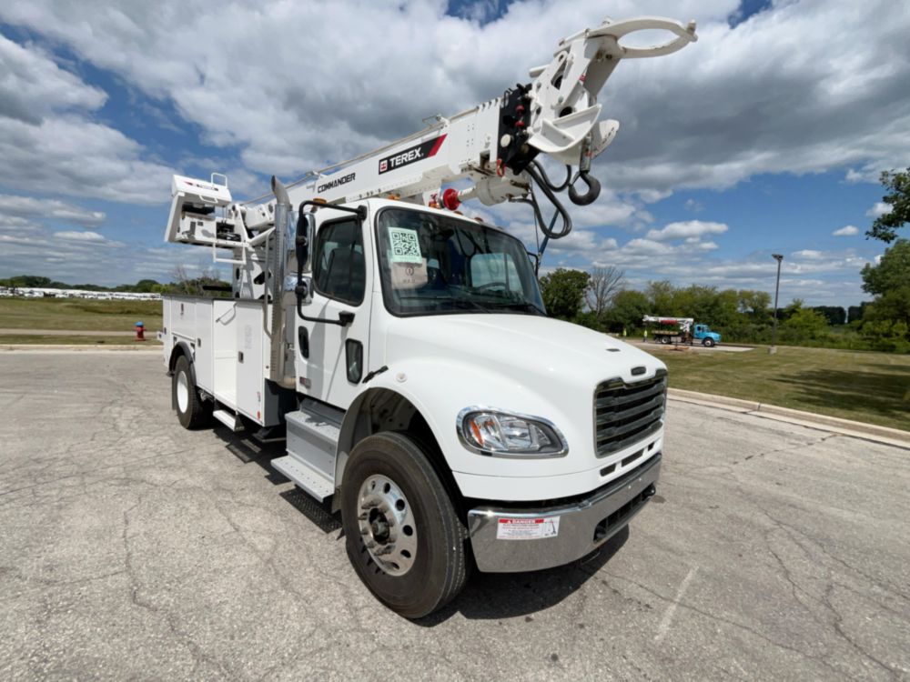2025 Freightliner M2106 4x2 Terex C4047 Digger Derrick