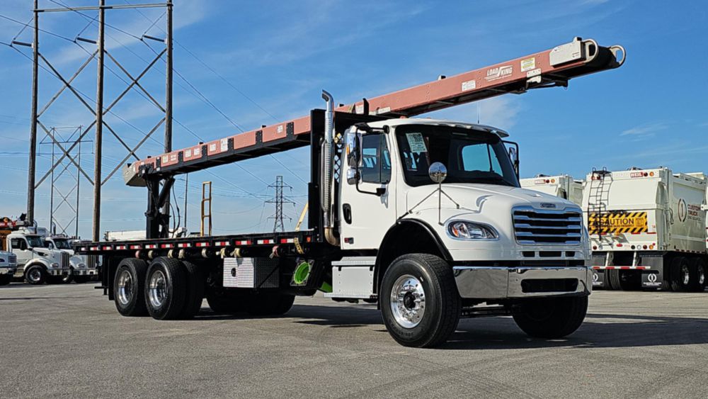 2024 Freightliner M2106 6x4 Load King Premier 40' Roofing Conveyor Truck