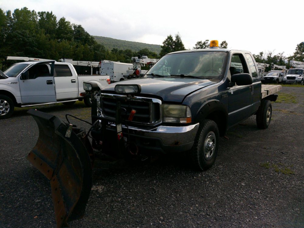 2004 Ford F-250 Extended Cab BOSS SNOWPLOW Pickup Truck