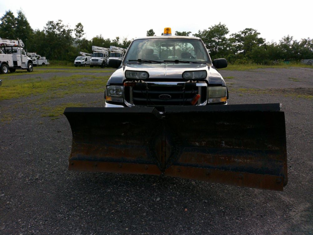 2004 Ford F-250 Extended Cab BOSS SNOWPLOW Pickup Truck