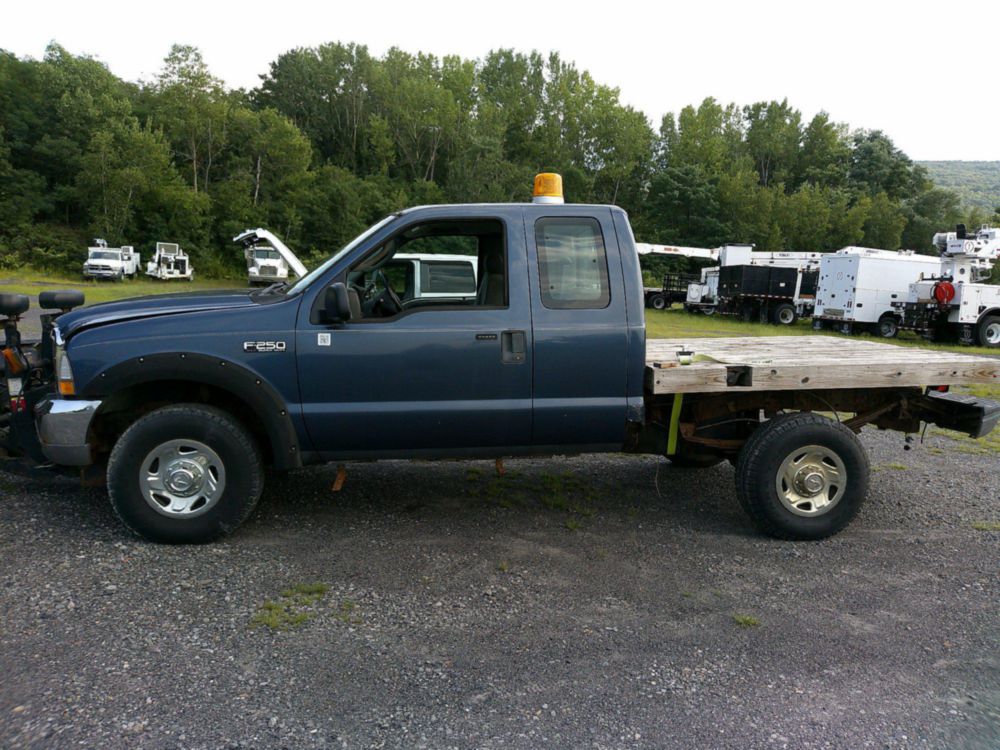 2004 Ford F-250 Extended Cab BOSS SNOWPLOW Pickup Truck