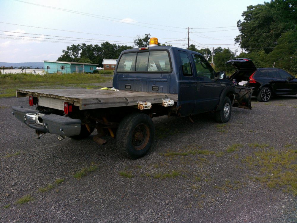 2004 Ford F-250 Extended Cab BOSS SNOWPLOW Pickup Truck