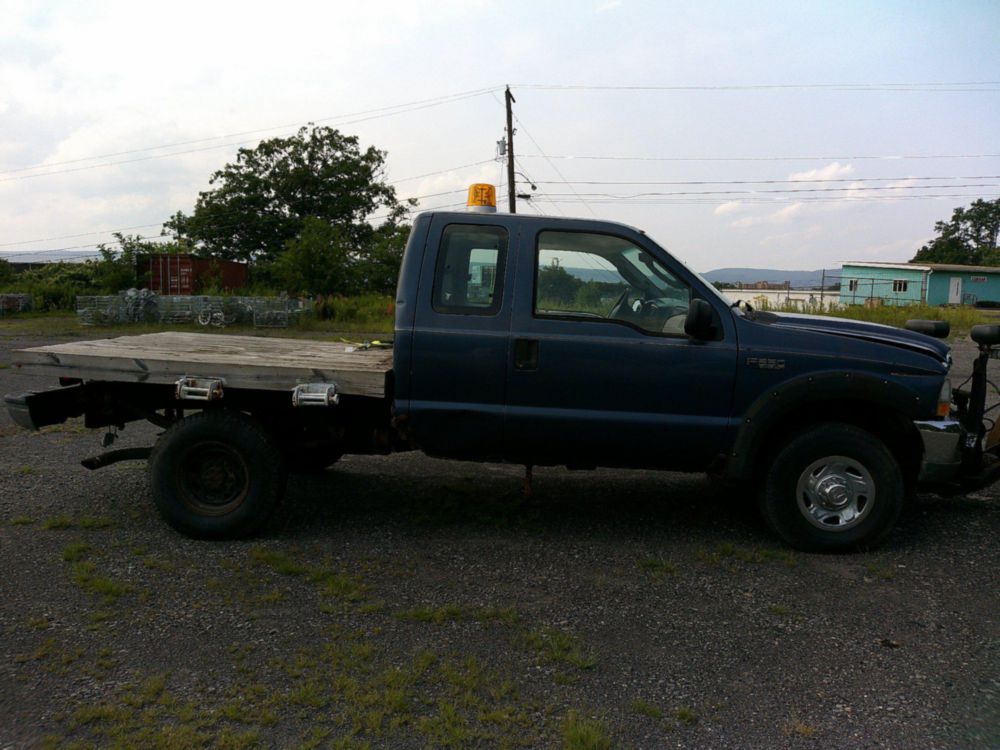 2004 Ford F-250 Extended Cab BOSS SNOWPLOW Pickup Truck