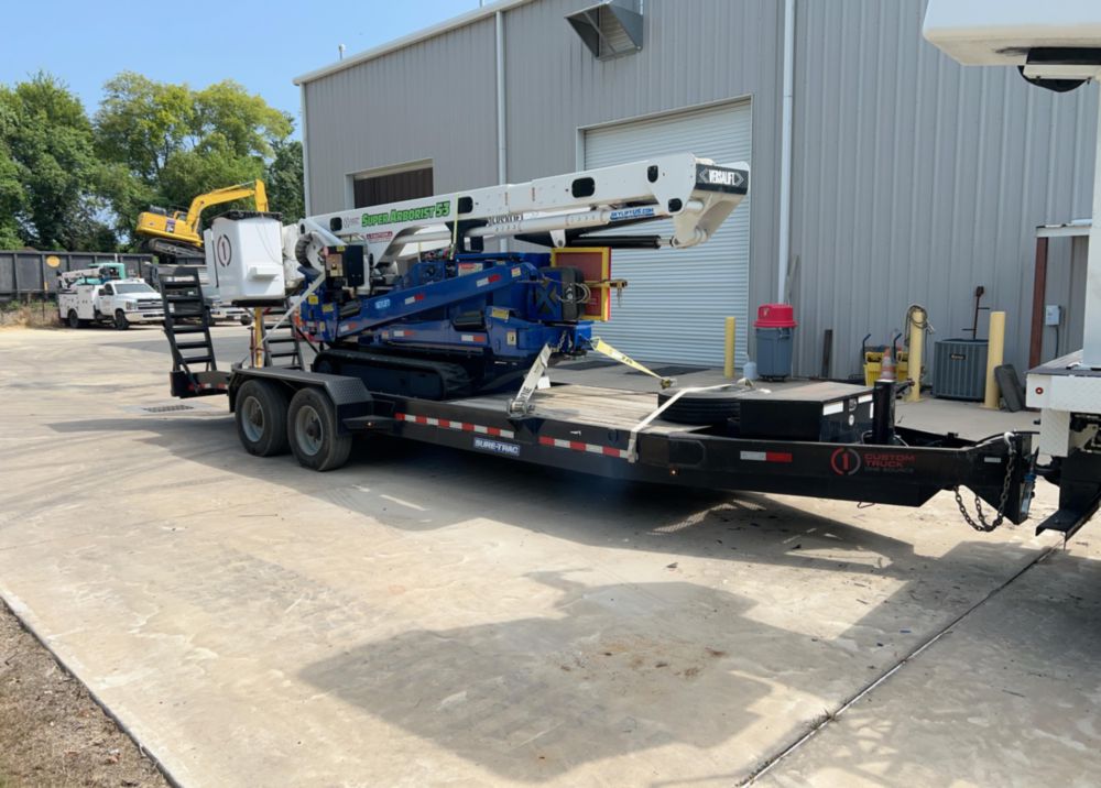 2020 Skylift MA53-TD Versalift VST-52-I Super Arborist 53