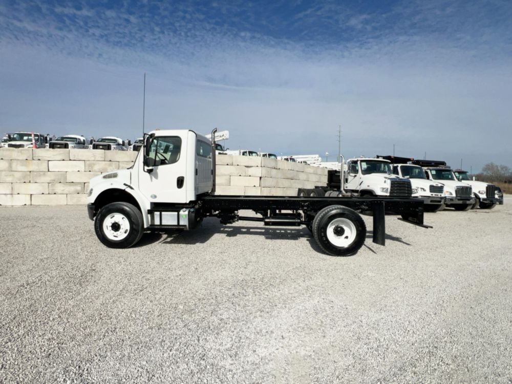 2020 Freightliner M2106 4x4 Cab & Chassis