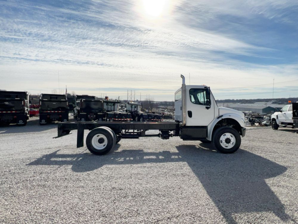 2020 Freightliner M2106 4x4 Cab & Chassis