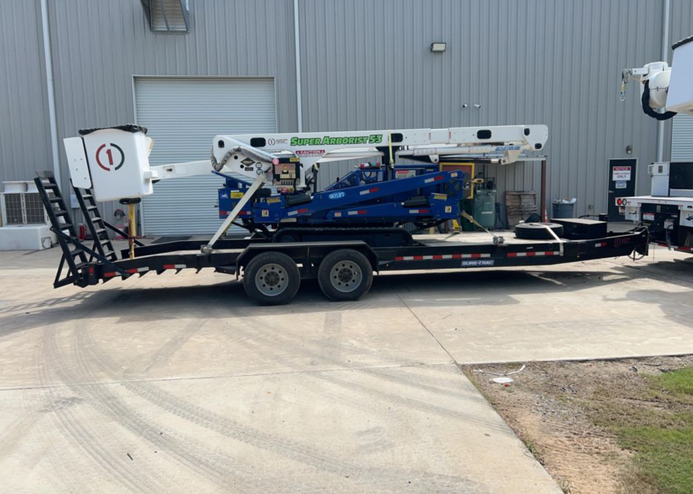 2020 Skylift MA53-TD Versalift VST-52-I Super Arborist 53