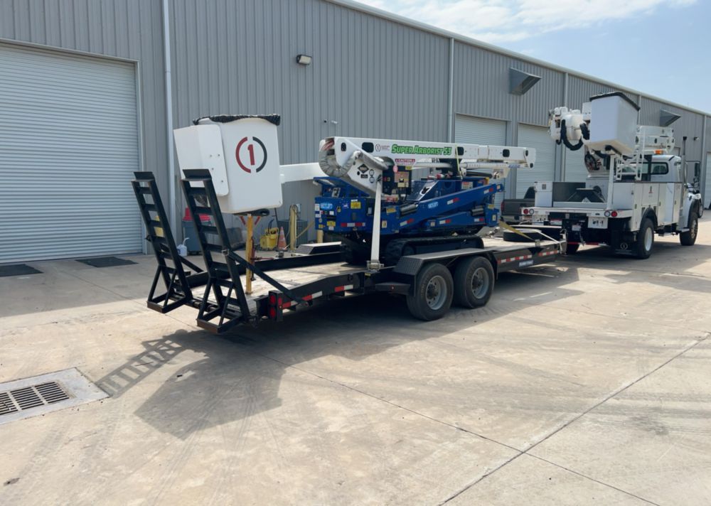 2020 Skylift MA53-TD Versalift VST-52-I Super Arborist 53