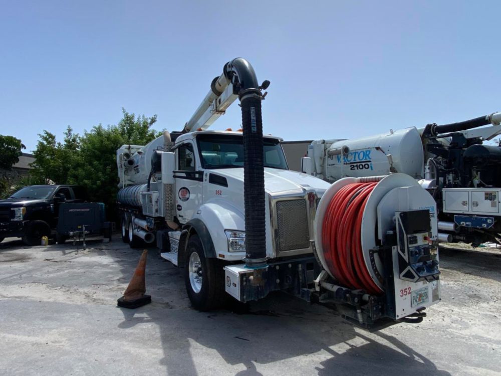 2023 Kenworth T-880 Vactor 2115P-10 Sewer Cleaner Hydro Excavator Truck