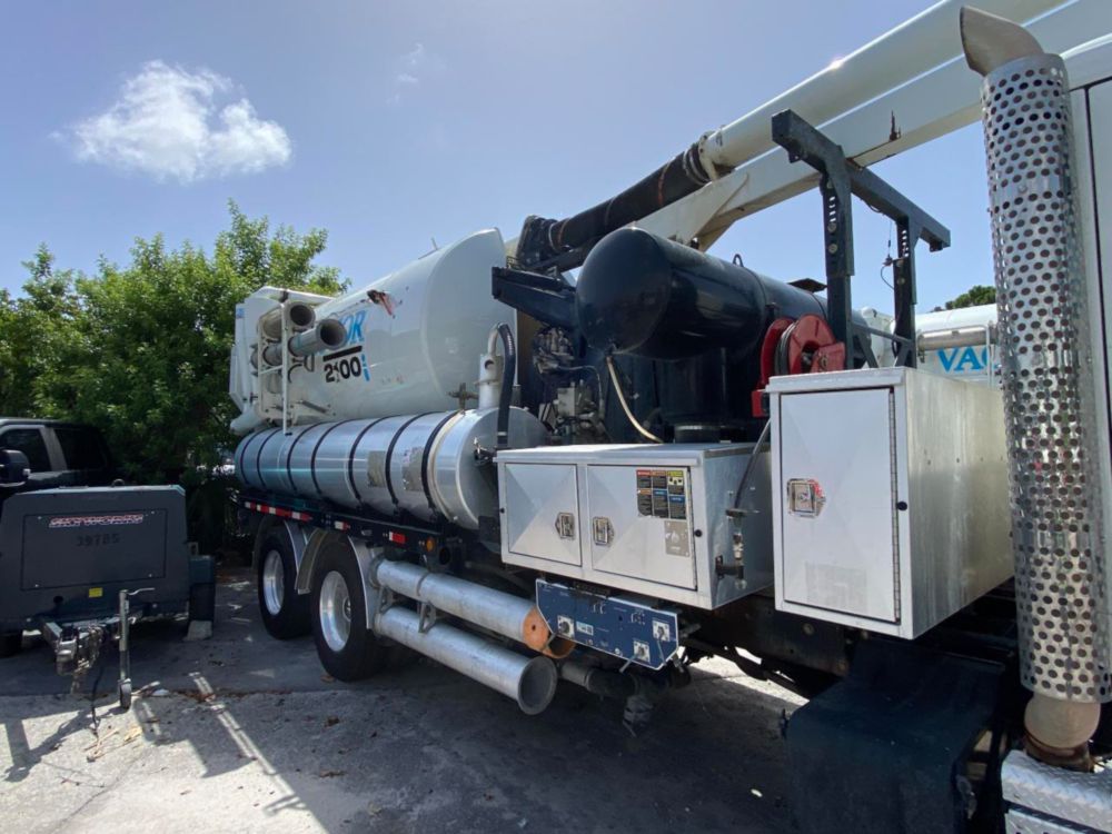 2023 Kenworth T-880 Vactor 2115P-10 Sewer Cleaner Hydro Excavator Truck