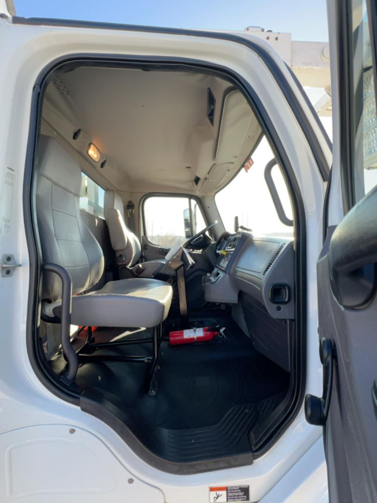 2019 Freightliner M2106 4x2 POSI+ 800-40 Cable Placer