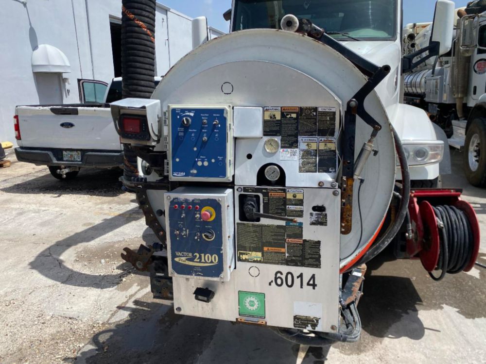 2019 Peterbilt 567 Vactor 2115P-16 Sewer Cleaner Hydro-Excavation Truck